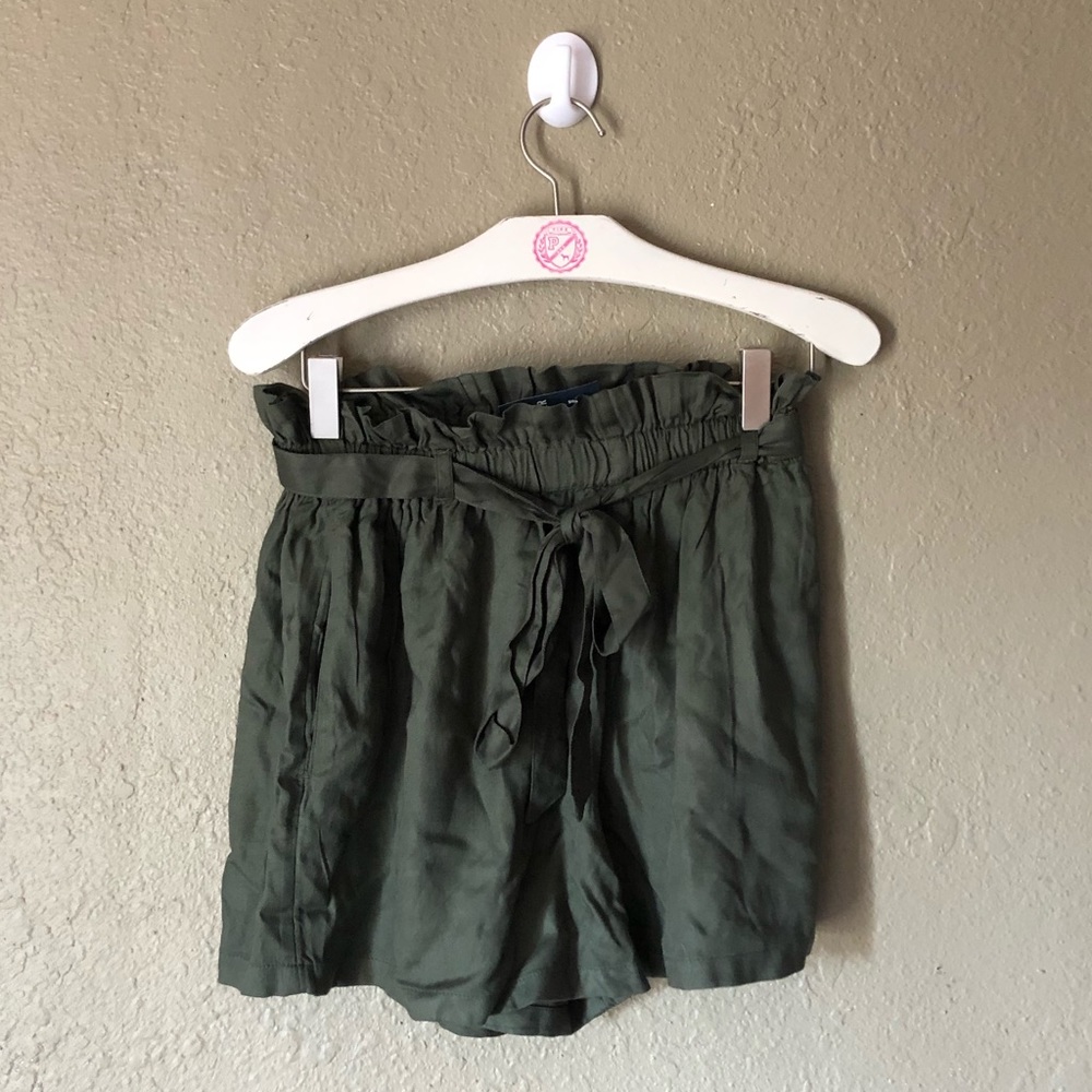 New Hollister shorts size cos
